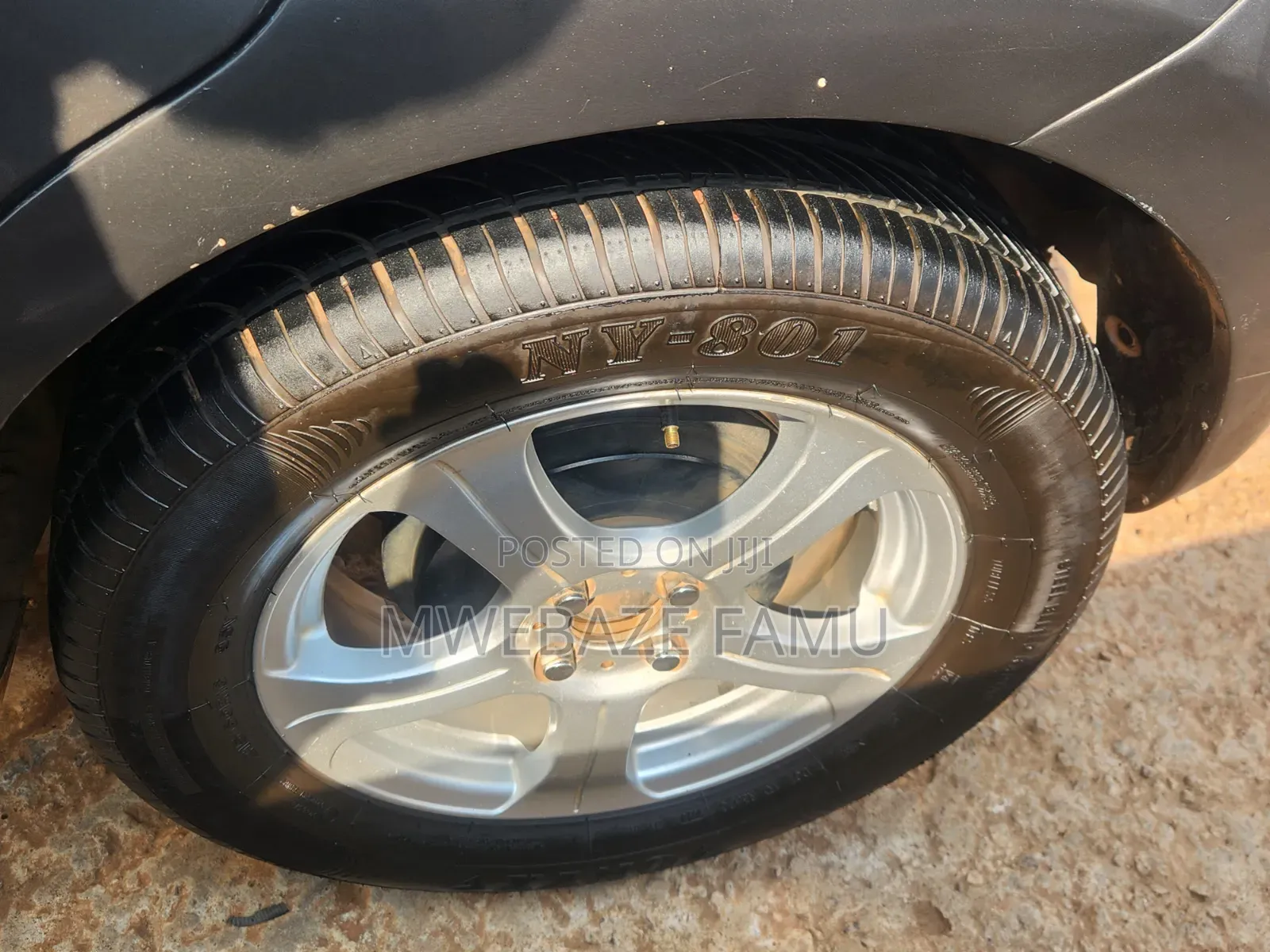 Toyota Ractis 2007 Gray