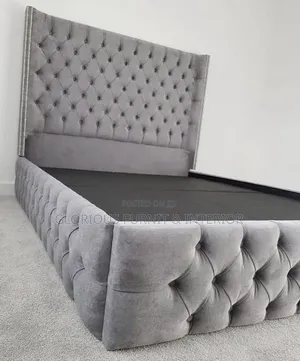 5*6 Taughted Button Bed