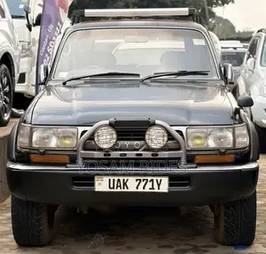 Toyota Land Cruiser 1996 Green