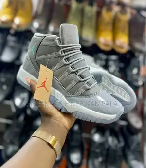 Sneaker's Hube Kampala