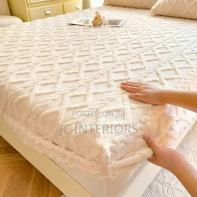 3pcs Plush Fleece Mattress Cover Set