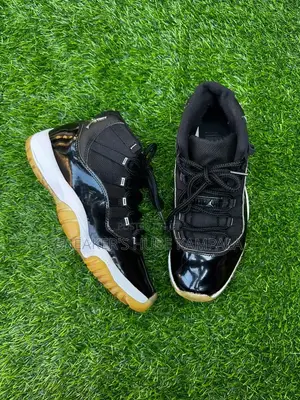 Sneaker's Hube Kampala