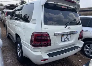 Toyota Land Cruiser 2004 White