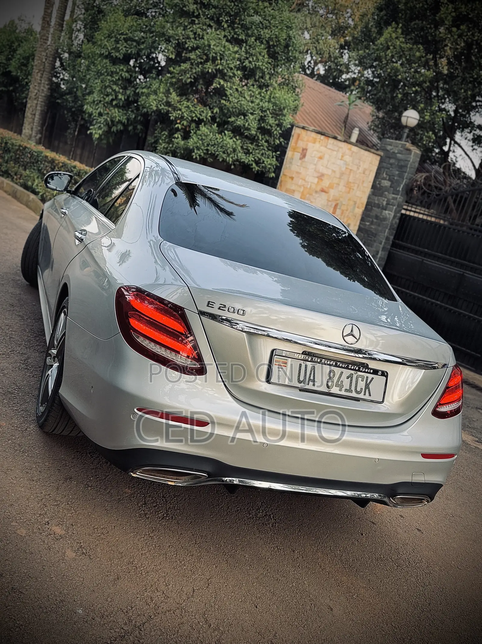 Mercedes-Benz E200 2017 Silver