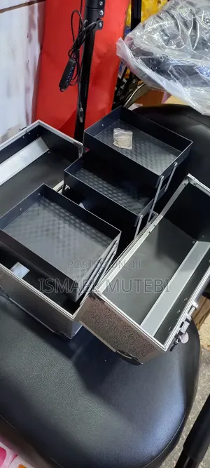 Makeup Kit or Box