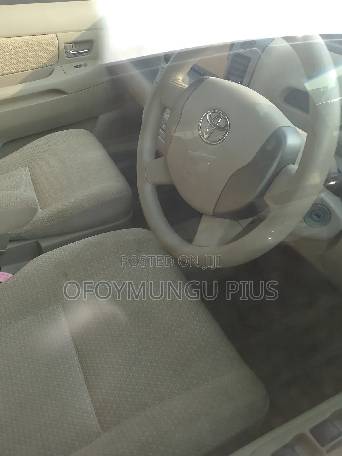 Toyota Raum 2011 Gray