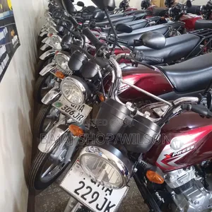 Bajaj CT 125X 2025 Gray