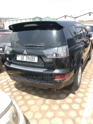 Mitsubishi Outlander 2012 Black