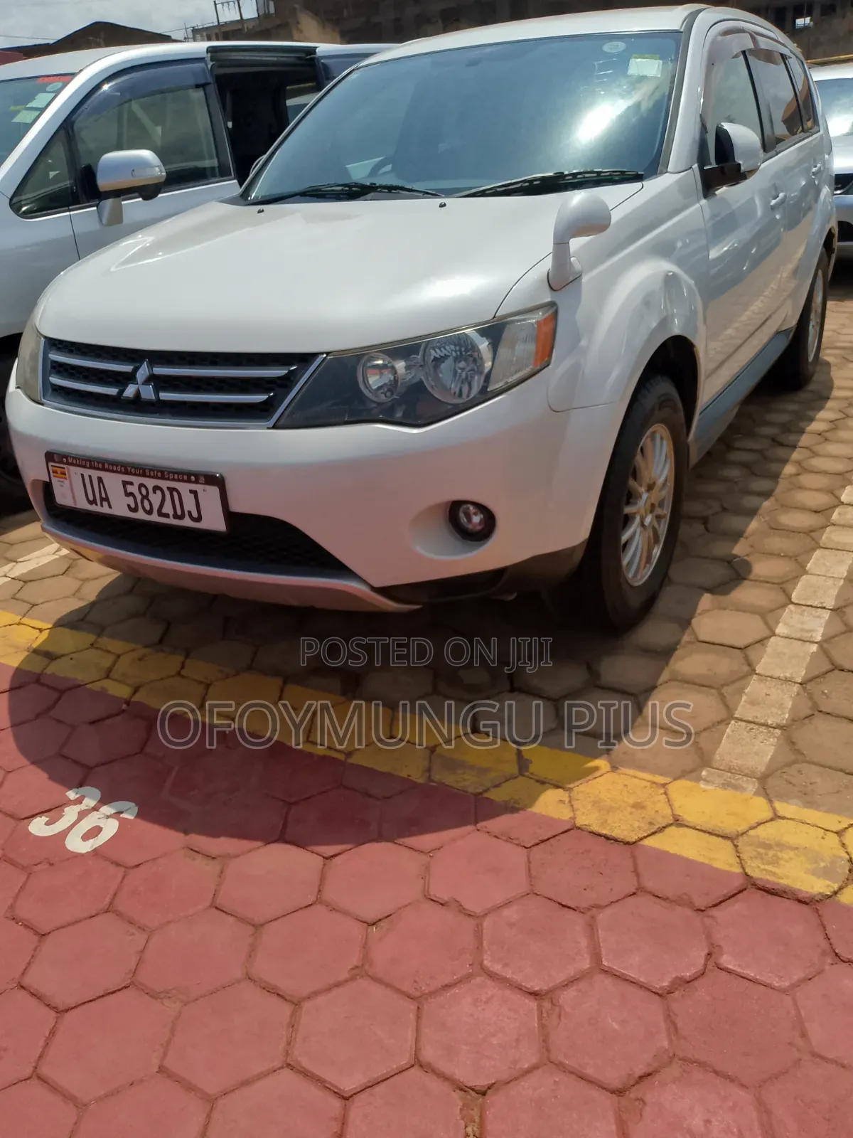 Mitsubishi Outlander 2013 White