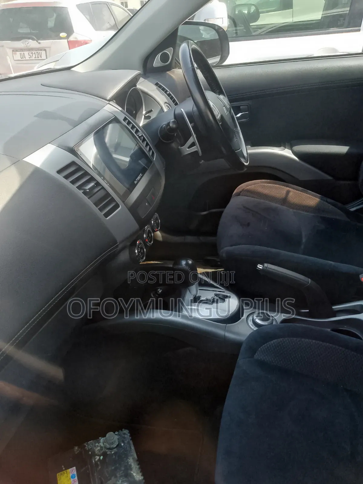 Mitsubishi Outlander 2013 White