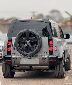New Land Rover Defender 2024 Gray