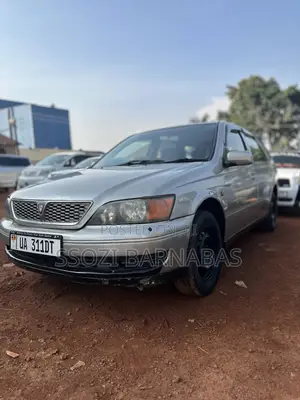 Toyota Vista 2002 Gold