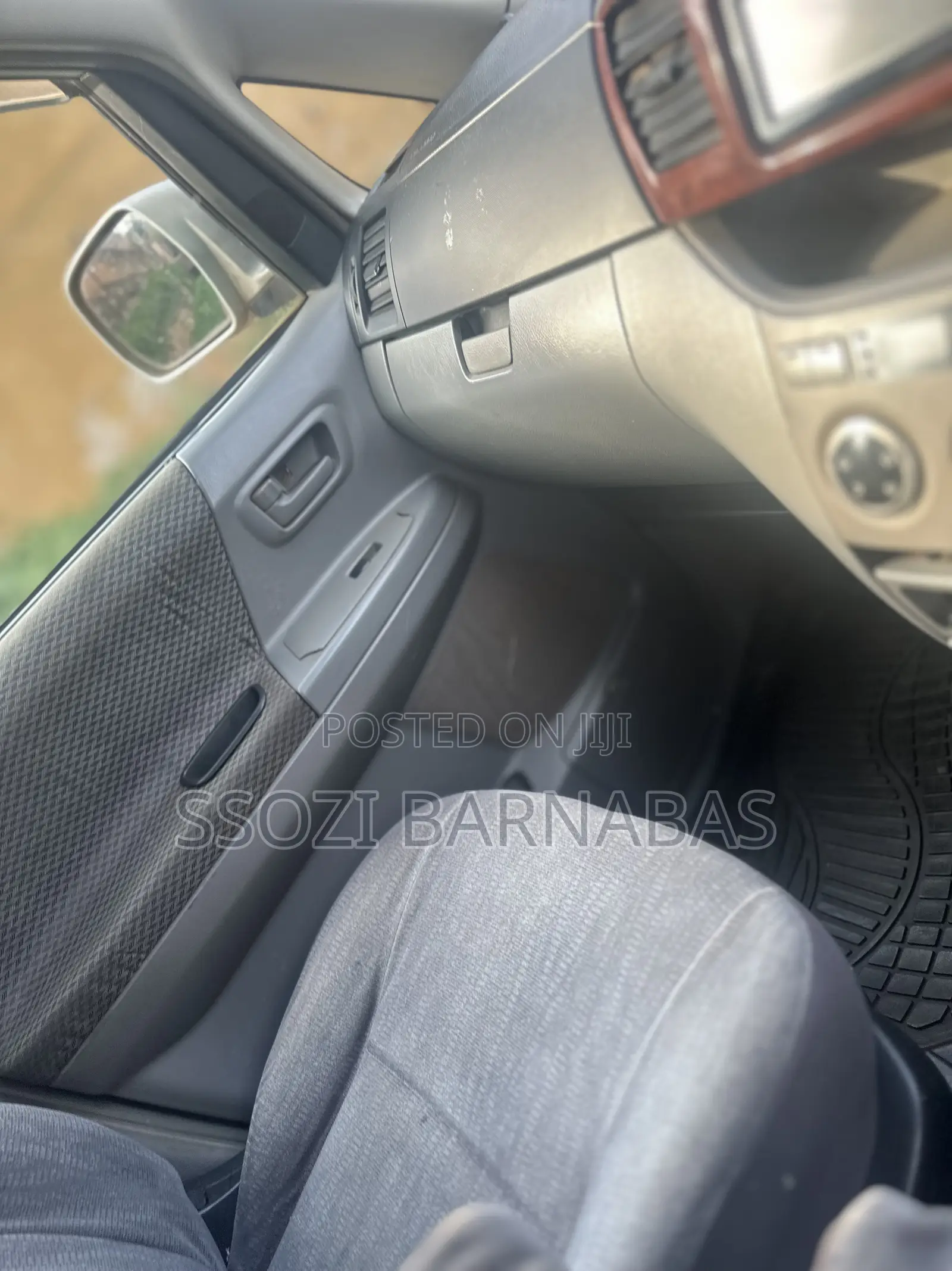 Toyota Noah 2003 Silver