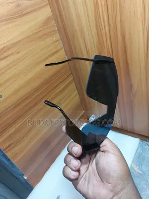 Stylish One-Piece Large Frame Sunglasses