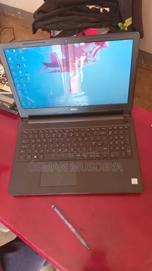 Laptop Dell Inspiron 15 3567 4GB Intel Core i3 HDD 500GB