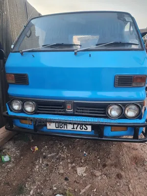 ISuzu ELF 250 2001 Blue