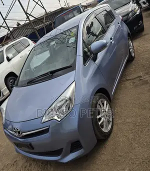 Toyota Ractis 1.5 AWD 2013 Blue