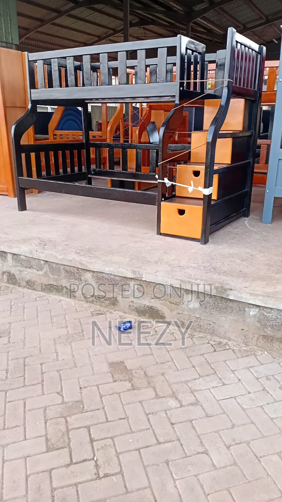 Decker Beds With the Steps