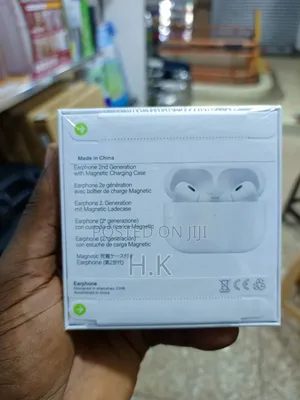 Apple AirPods Pro.