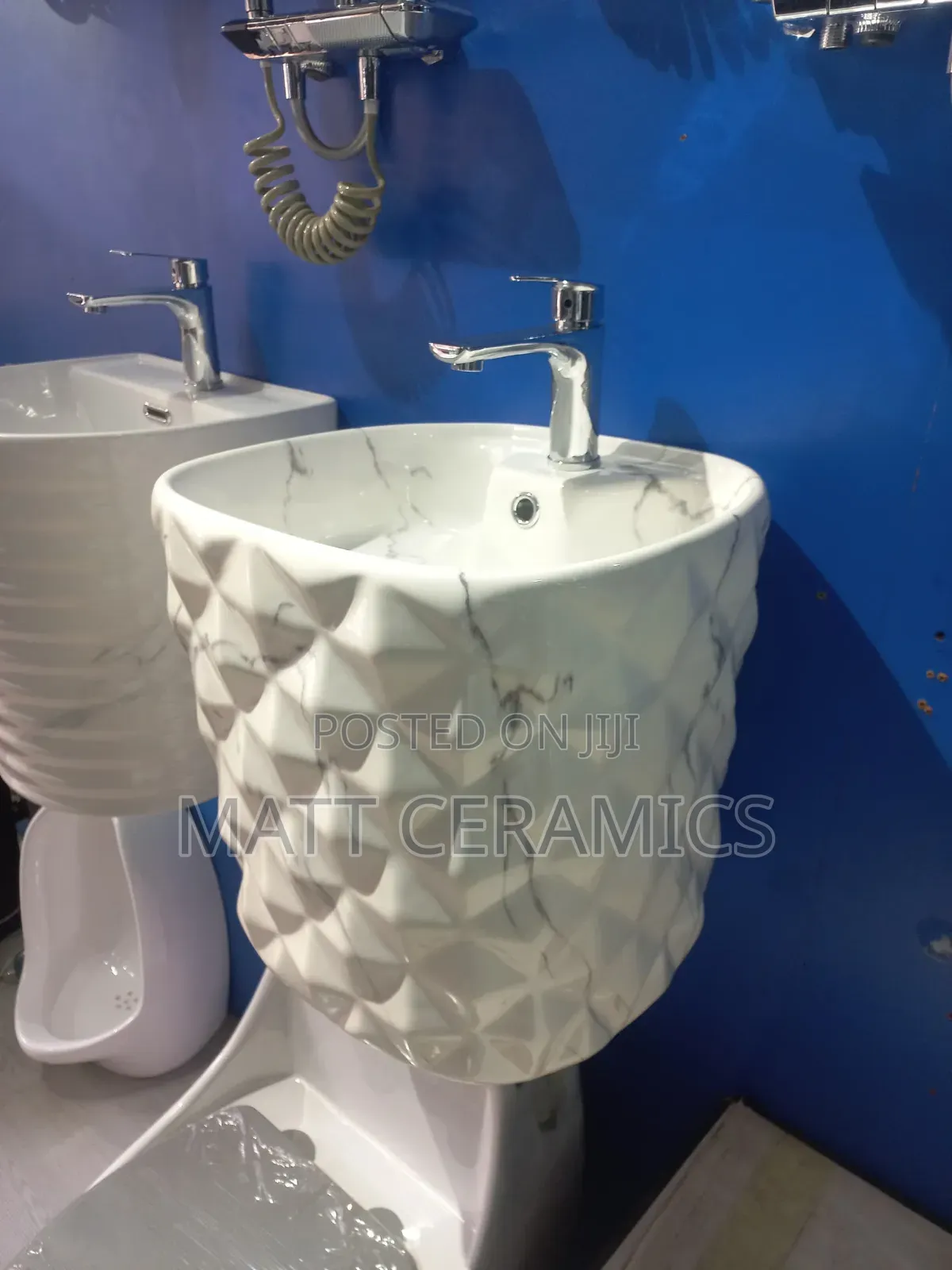 Wall Hung Basin