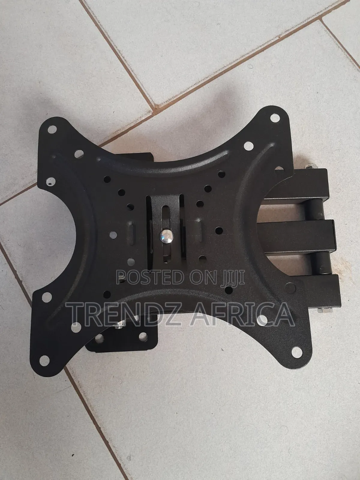 Adjustable and Foldable TV Wall Mount