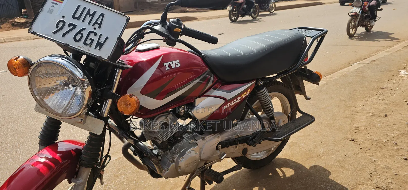 TVS HLX 125 2025 Red