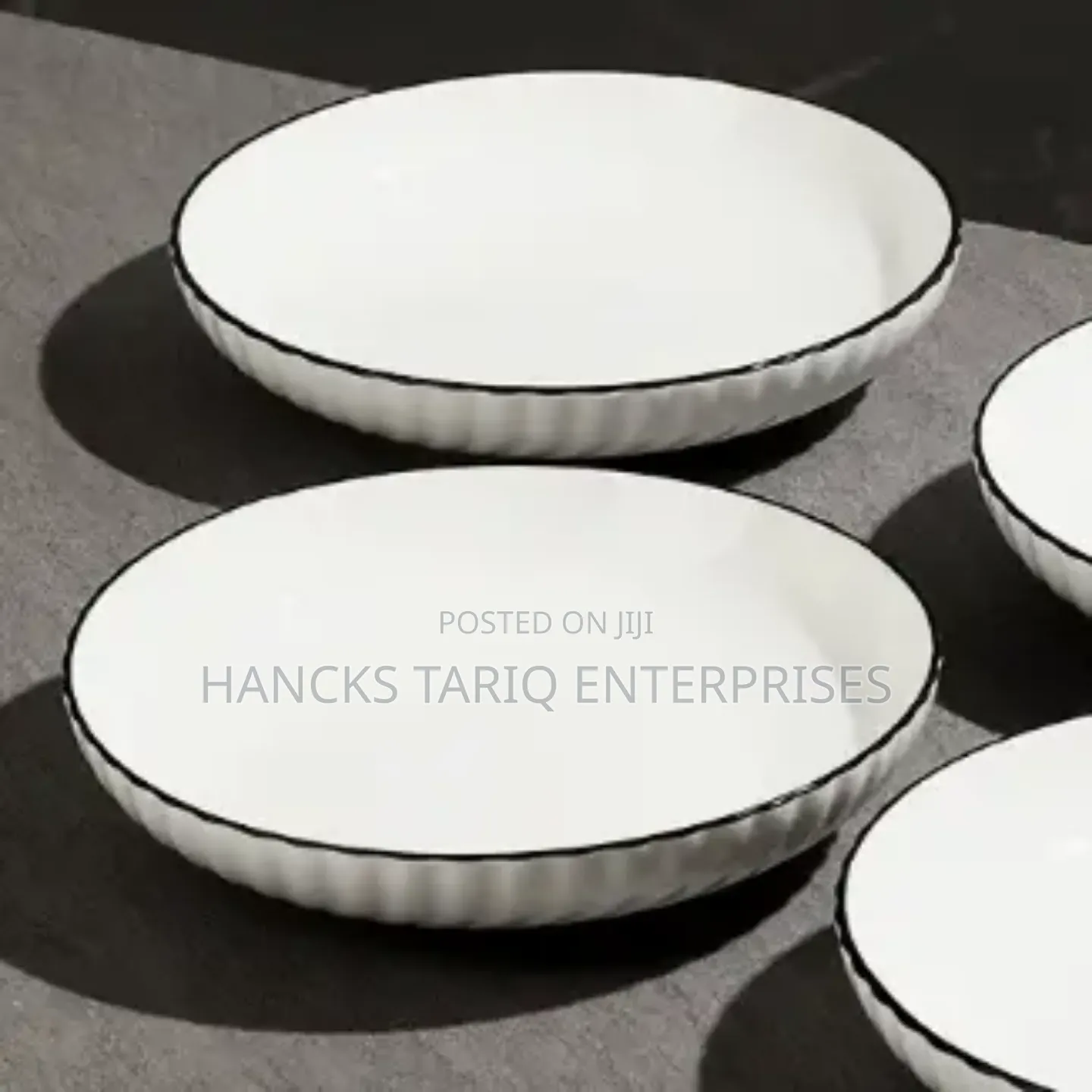Consise Dinner Plates