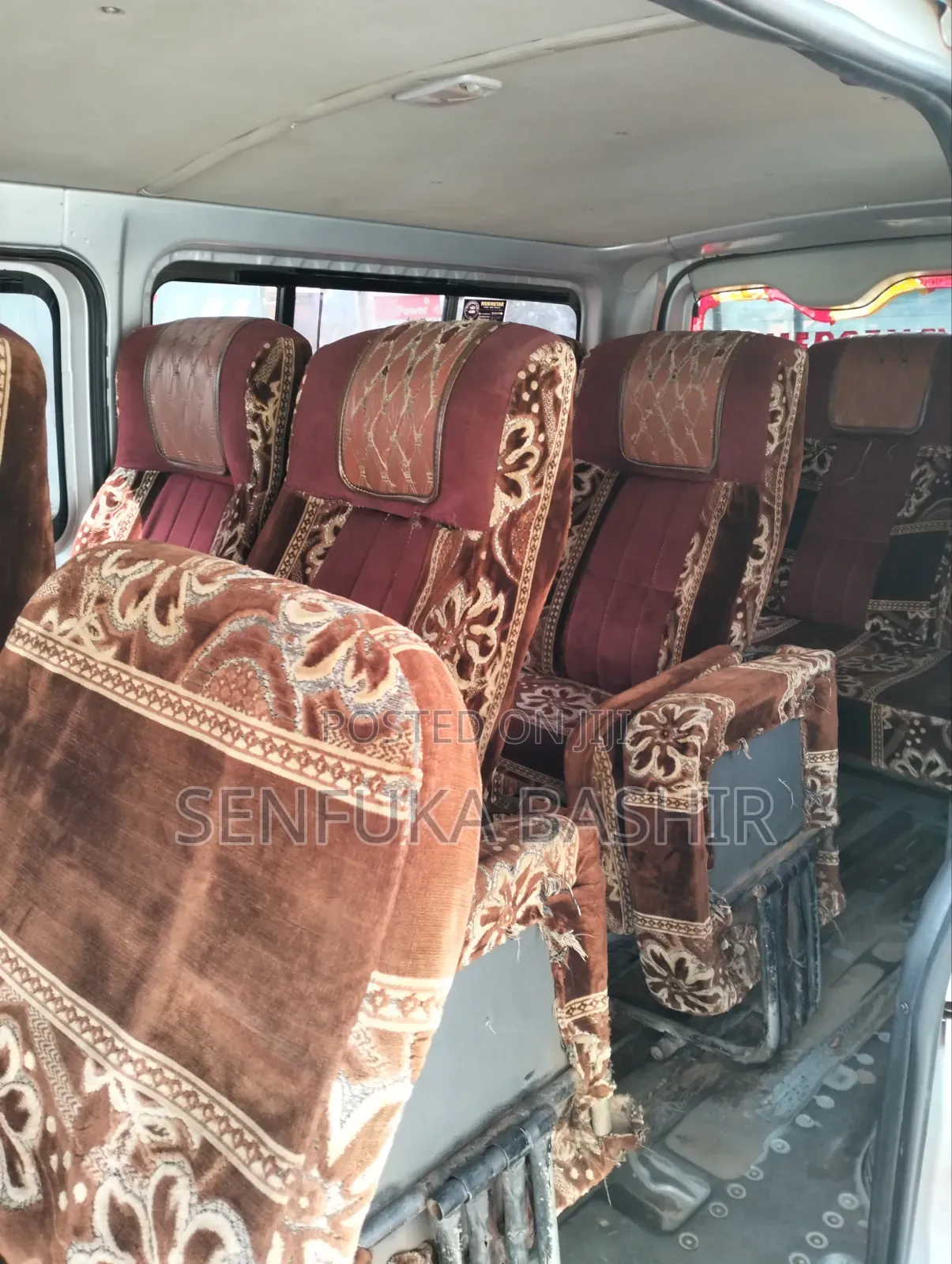 Toyota HiAce 2012 Silver