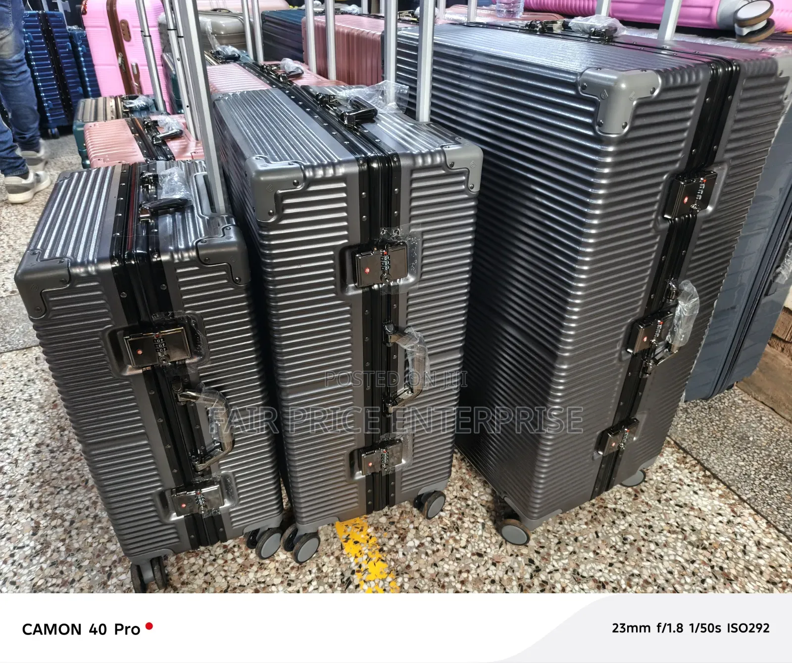 Aluminum Plastic Suitcases. Full Set. 3 in 1 Set
