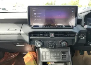 New Toyota Hilux 2025 Silver