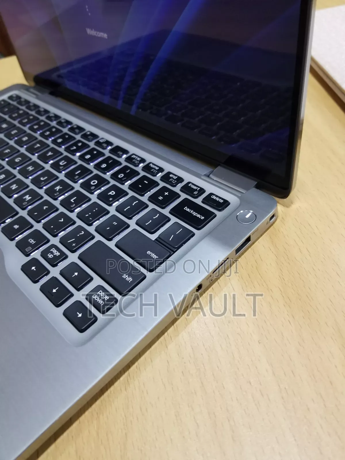 New Laptop Dell Latitude 7400 2-in-1 16GB Intel Core i7 SSD 256GB