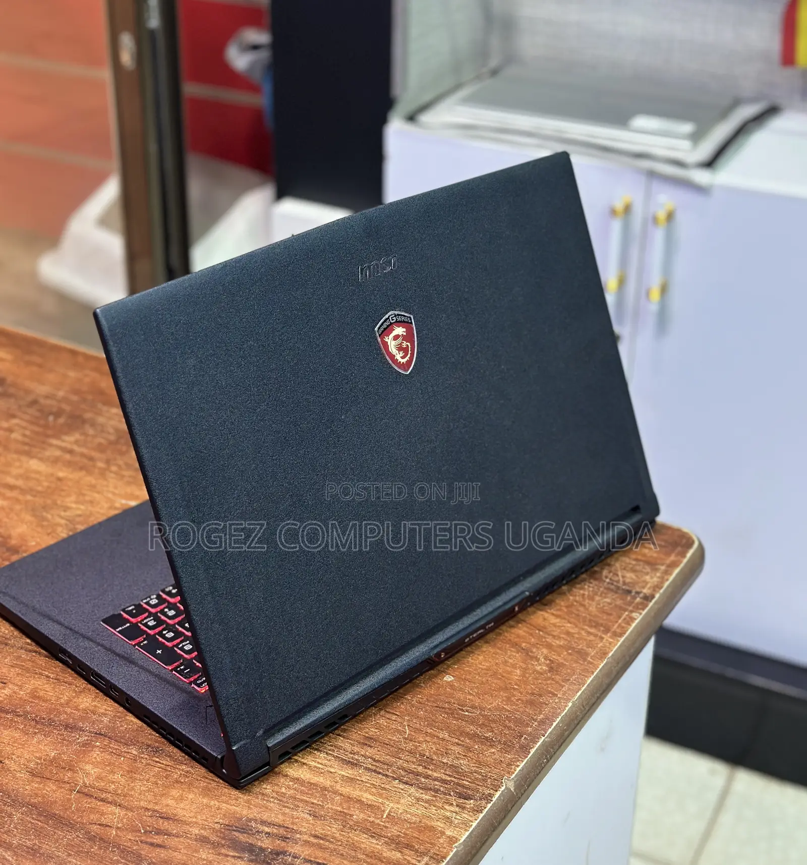 New Laptop MSI GS73VR 7RF Stealth Pro 16GB Intel Core i7 SSD 512GB