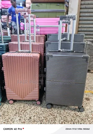 Aluminum Plastic Suitcases in Full Set