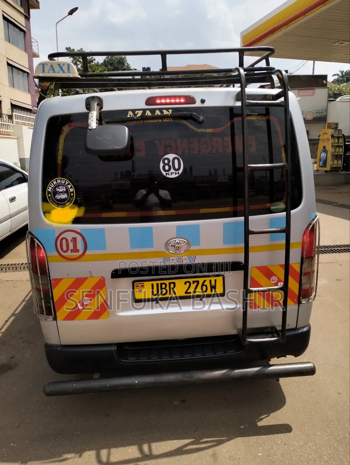Toyota HiAce 2012 Silver