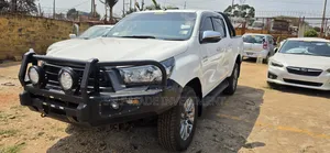 Toyota Hilux 2017 White