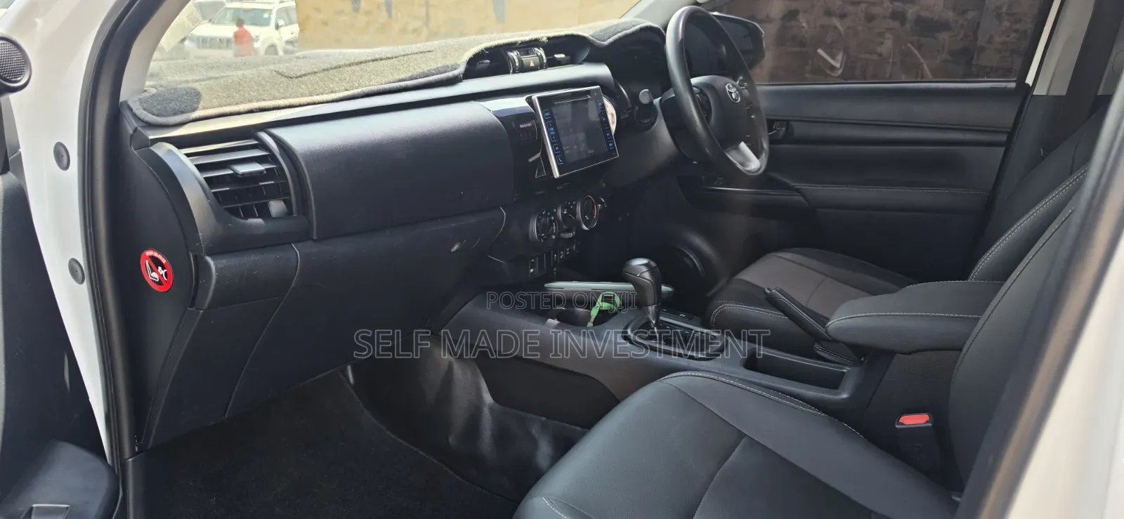Toyota Hilux 2017 White
