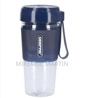 Rechargeable Portable Juicer GSB44073 Geepas.