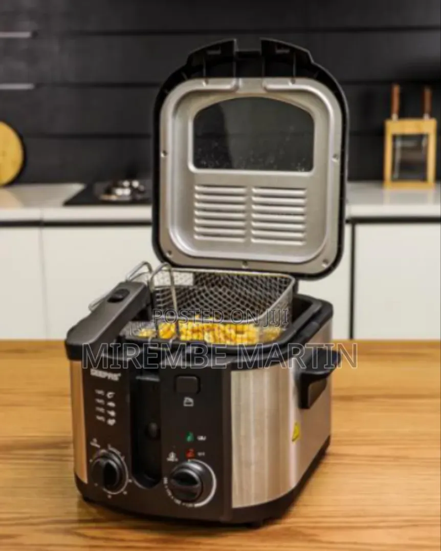 Geepas GDF36014 Deep Fryer 