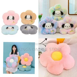 1 Piece of Pochacco Flower-Shaped Plush Seat Cushion Soft Animal Stuff