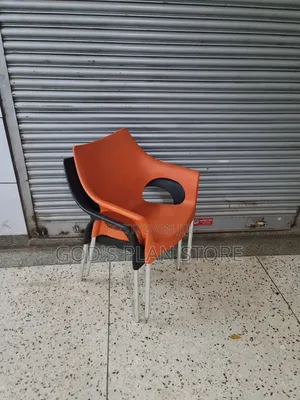 Capsule Plastic Chairs Plastic Chairs for Garden Beach Bar