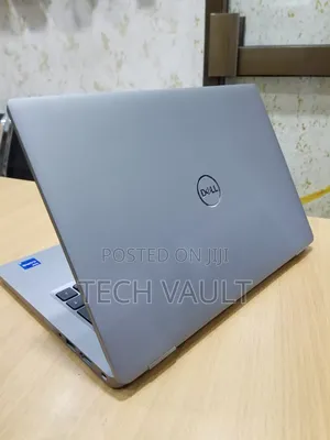 New Laptop Dell Latitude 5330 8GB Intel Core i5 SSD 256GB