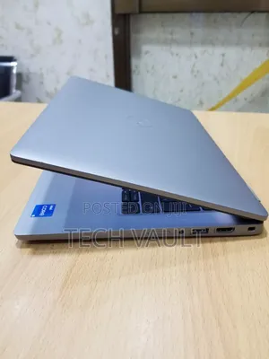 New Laptop Dell Latitude 5330 8GB Intel Core i5 SSD 256GB