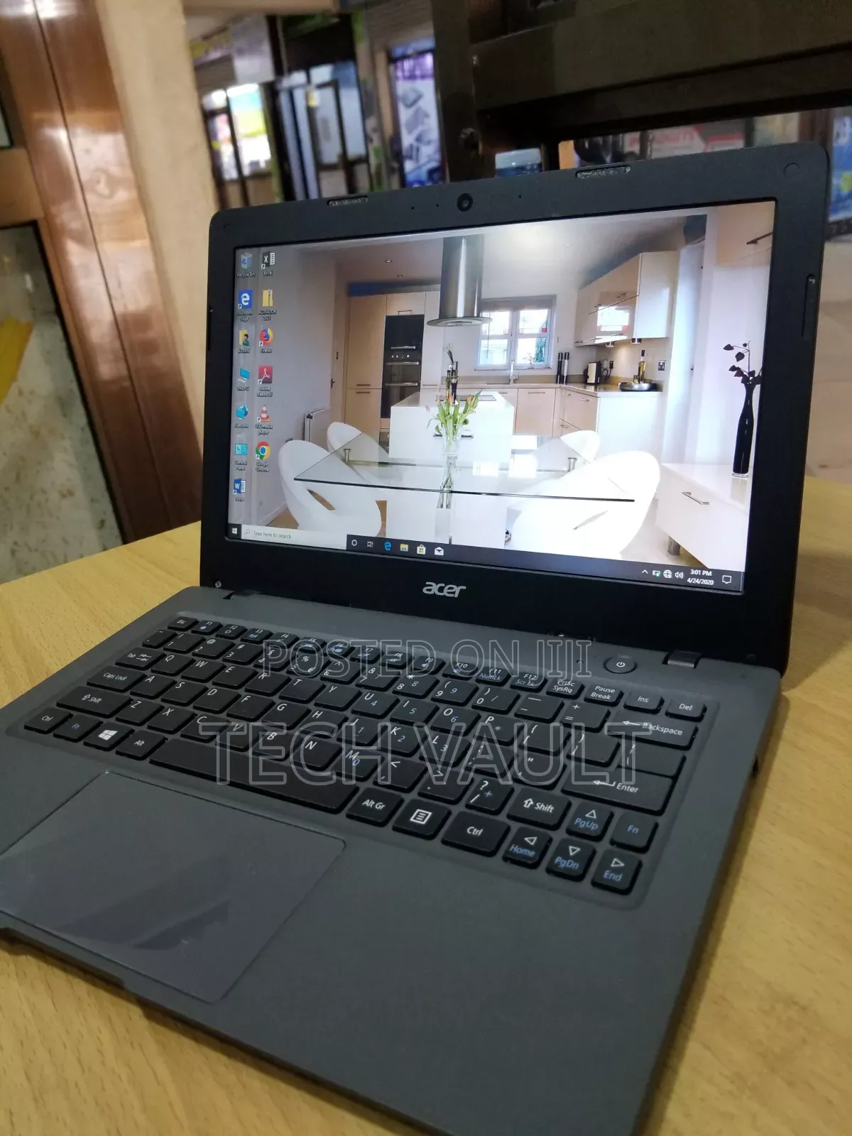 New Laptop Acer Aspire One 725 4GB Intel Celeron SSD 128GB