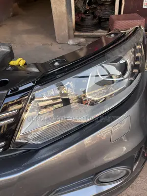 Volkswagen Tiguan Headlights 2010-2016