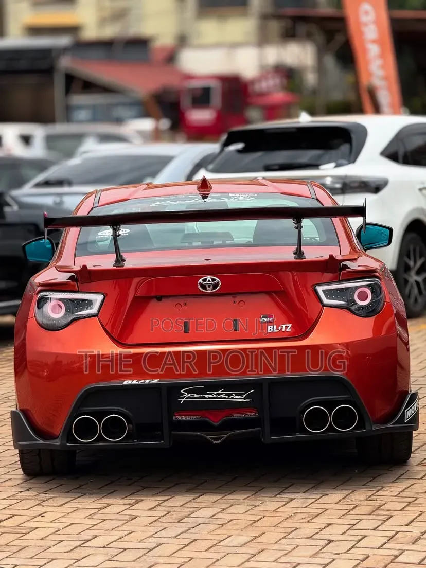 Toyota GT86 2012 Orange