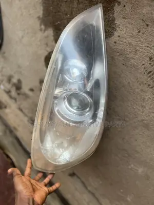 Volvo S60 Headlight