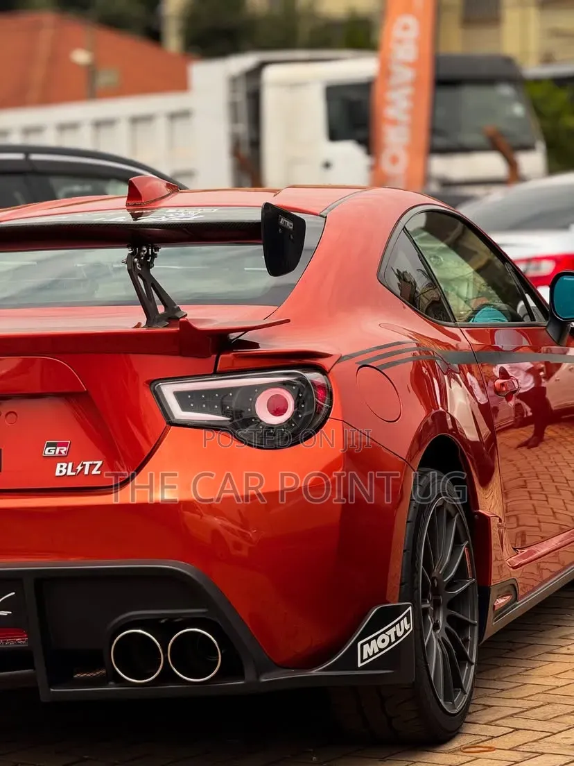 Toyota GT86 2012 Orange