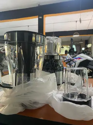 6 in 1 MULTI-FUNCTIONAL BLENDER