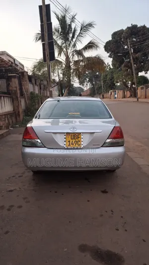 Toyota Mark II 2004 Silver