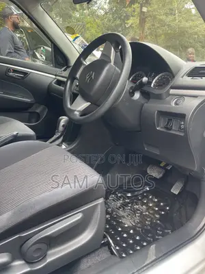 Suzuki Swift 2011 White